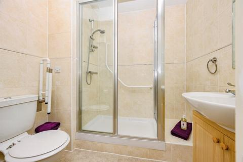 1 bedroom flat for sale, Lucas Gardens, Luton