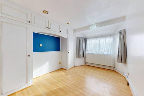 3 bedroom terraced house to rent, RUISLIP, HA4 6NA
