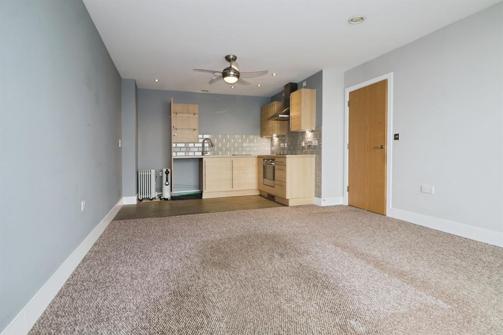 Apartment in Cardiff - View 4