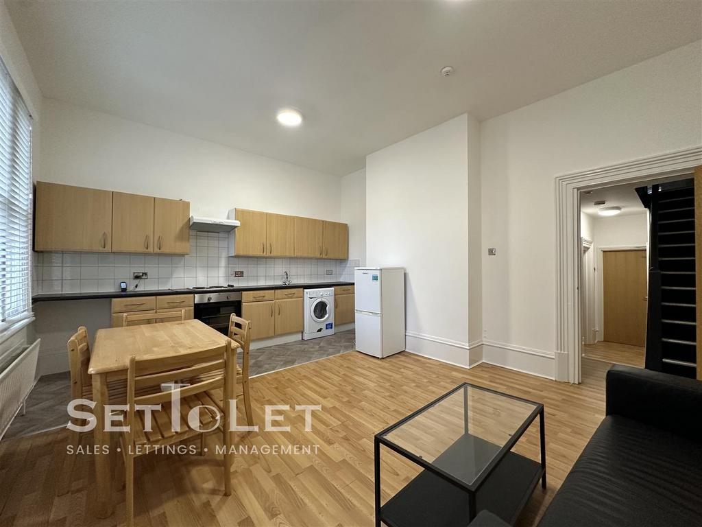 Apartment in Leicester - View 2
