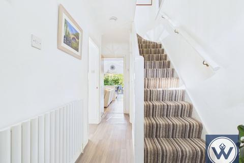 4 bedroom semi-detached house for sale, Langley Crescent, Hayes, UB3 5HN