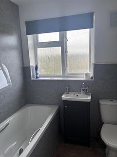 4 bedroom semi-detached house to rent, Heol Y Coed, Pontyclun