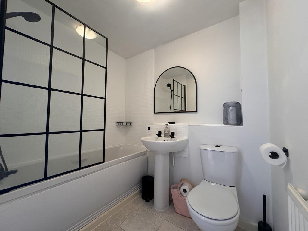 Apartment in Birmingham - More