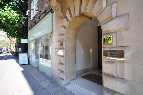 Studio to rent, Drayton Gardens London SW10