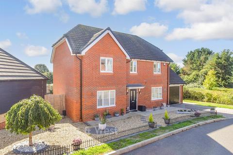 4 bedroom detached house for sale, Sinclair Drive, Pulborough RH20