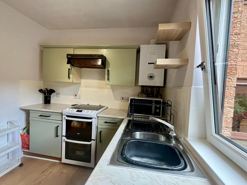 Apartment in Edinburgh - More