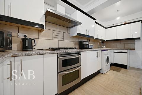 5 bedroom end of terrace house for sale, Hart Grove, Southall, UB1