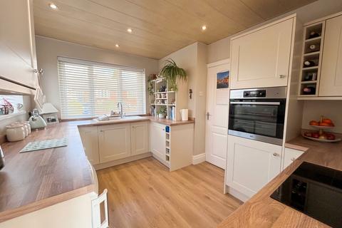 2 bedroom semi-detached bungalow for sale, Hutton Avenue, Manchester M28