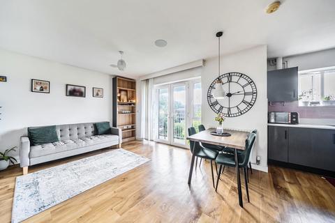 2 bedroom apartment for sale, Stokers Close, Bedfordshire LU5