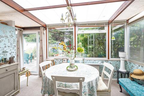 2 bedroom detached house for sale, Clarendon Road, Ashford, Surrey, TW15
