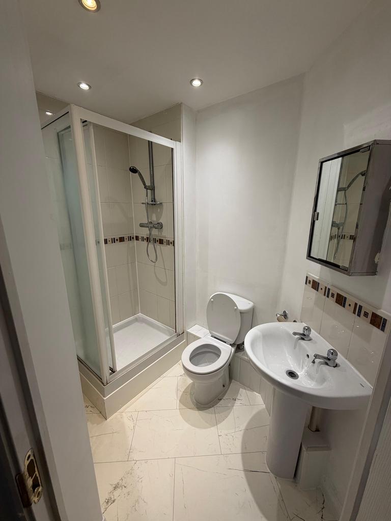 Apartment in Filton - View 3