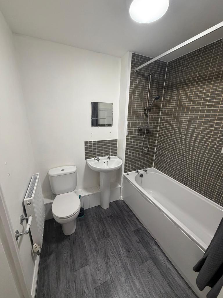 Apartment in Filton - View 4