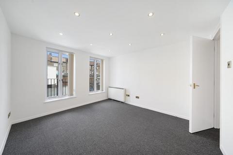 1 bedroom flat for sale, First Floor One Bedroom Flat | Gated Parking | Chain Free | Close to Mill Hill Broadway