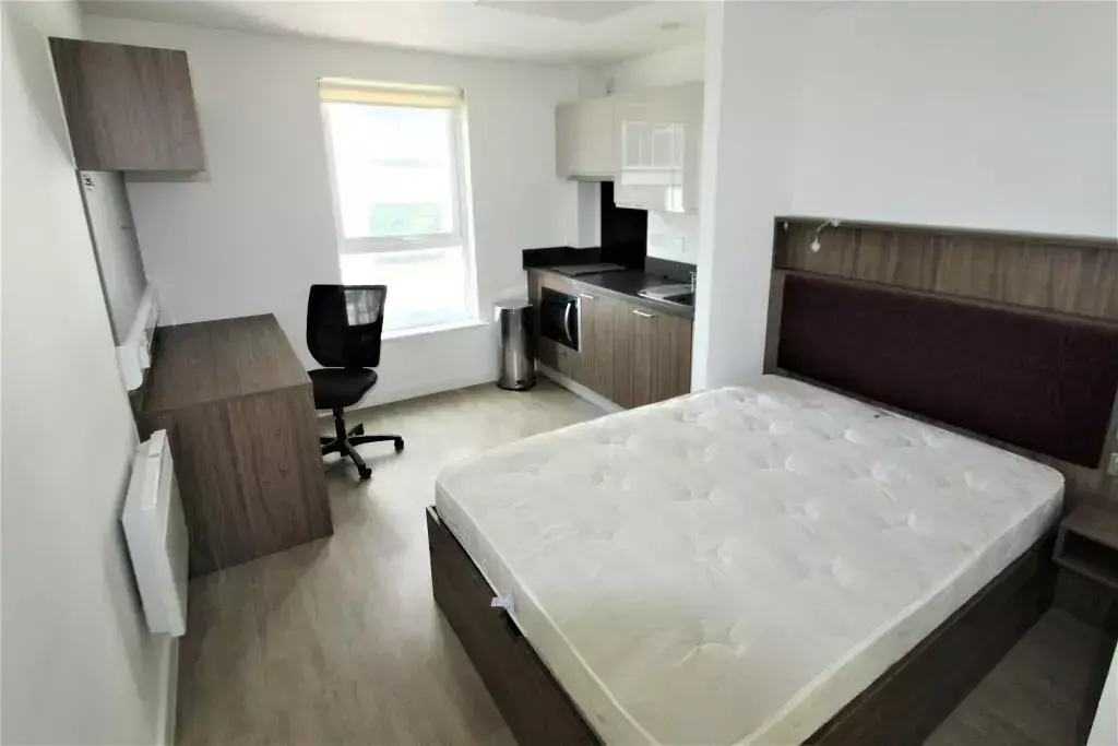 Apartment in Liverpool - View 2