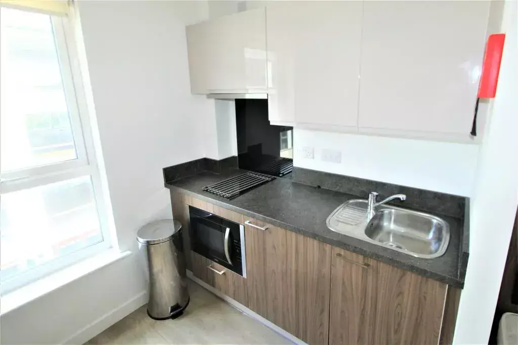 Apartment in Liverpool - View 4