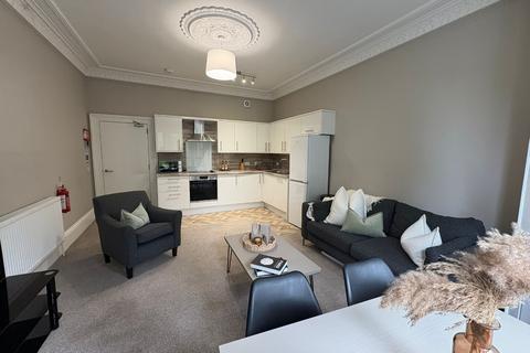 3 bedroom flat to rent, Baxter Park Terrace Stobswell, Dundee DD4