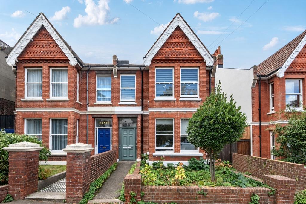 Apartment in East Sussex