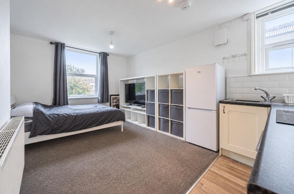Apartment in East Sussex - View 2