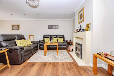 3 bedroom detached bungalow for sale, Wistow Road, Luton