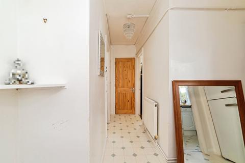 1 bedroom maisonette for sale, Hawbush Close, Welwyn