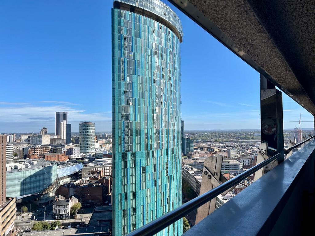 Apartment in Birmingham - More
