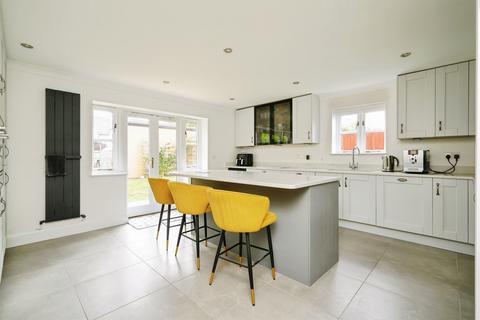 4 bedroom semi-detached house for sale, Oxford Court, Weston-On-The-Green, Bicester