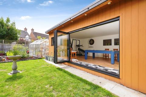 4 bedroom semi-detached house for sale, Oxford Court, Weston-On-The-Green, Bicester