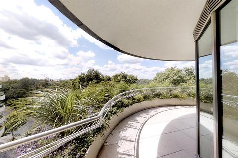 3 bedroom apartment for sale, Altissima House, 340 Queenstown Road, London