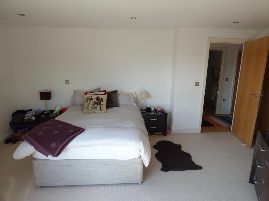 Apartment in Leeds - View 5