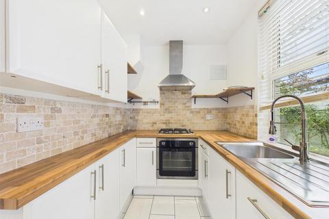 2 bedroom terraced house to rent, Goward Street, Market Harborough