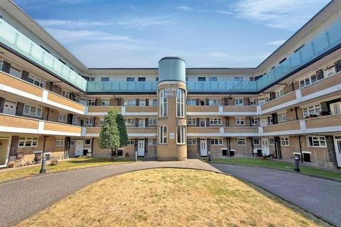2 bedroom flat for sale, Brighton Road, PURLEY