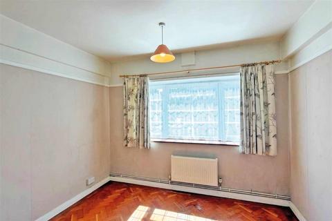 2 bedroom flat for sale, Brighton Road, PURLEY