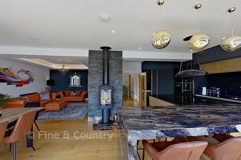 4 bedroom detached house for sale, Gresham Avenue, Westbrook, Margate, Kent
