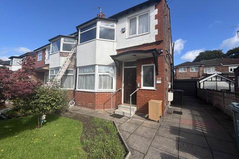 2 bedroom flat to rent, East Meade, Manchester