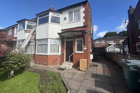 2 bedroom flat to rent, East Meade, Manchester