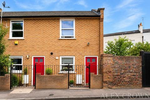 3 bedroom terraced house for sale, Church Walk, Stoke Newington