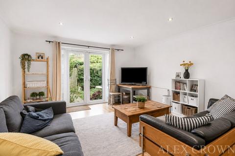 3 bedroom terraced house for sale, Church Walk, Stoke Newington