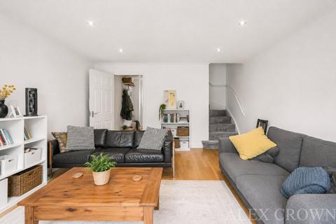 3 bedroom terraced house for sale, Church Walk, Stoke Newington