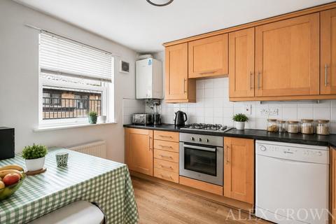 3 bedroom terraced house for sale, Church Walk, Stoke Newington