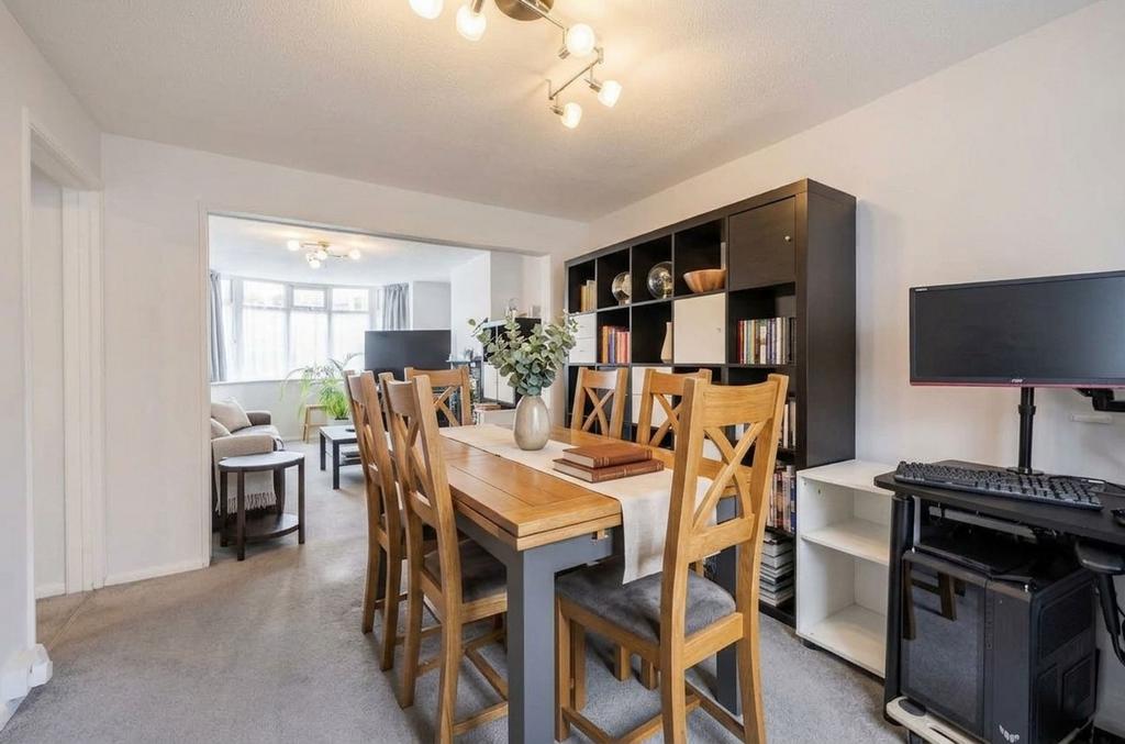 House in Reading - View 4