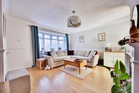 3 bedroom end of terrace house for sale, Woodpecker Road, Larkfield, Aylesford