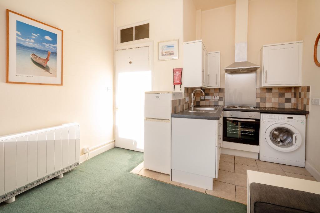 Apartment in Edinburgh - View 3