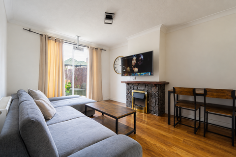 2 bedroom terraced house for sale, Ellerton Gardens, Dagenham RM9