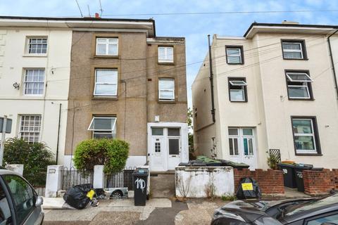 1 bedroom flat for sale, Pier Road, Northfleet, Gravesend, Kent, DA11