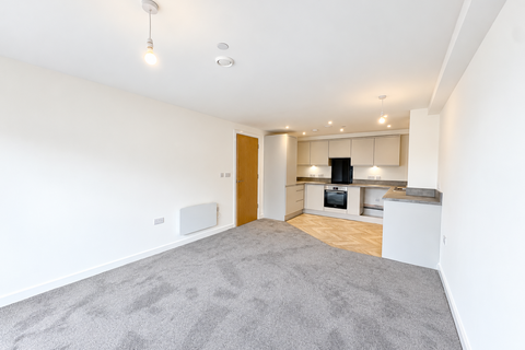 3 bedroom apartment to rent, Willow Court, Ford Lane, Salford, M6 6RY