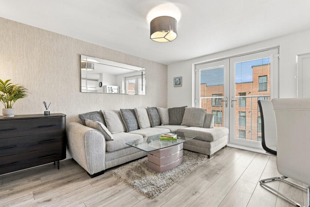 Apartment in Edinburgh, Leith Central - View 3
