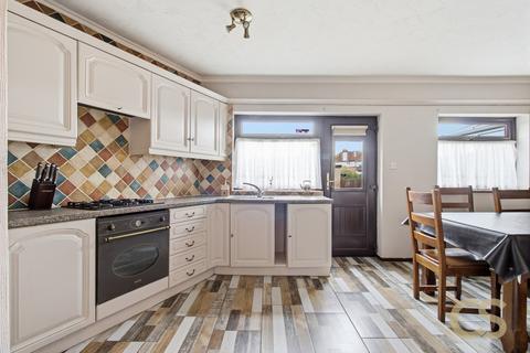 4 bedroom semi-detached house for sale, Eastfield Road, Cheshunt, Hertfordshire, EN8 7EU