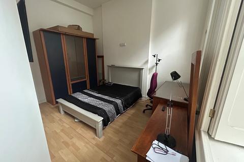 1 bedroom in a house share to rent, Victoria Street, Liverpool, L2