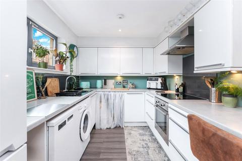 2 bedroom flat for sale, White Cart Court, Glasgow, Glasgow City, G43