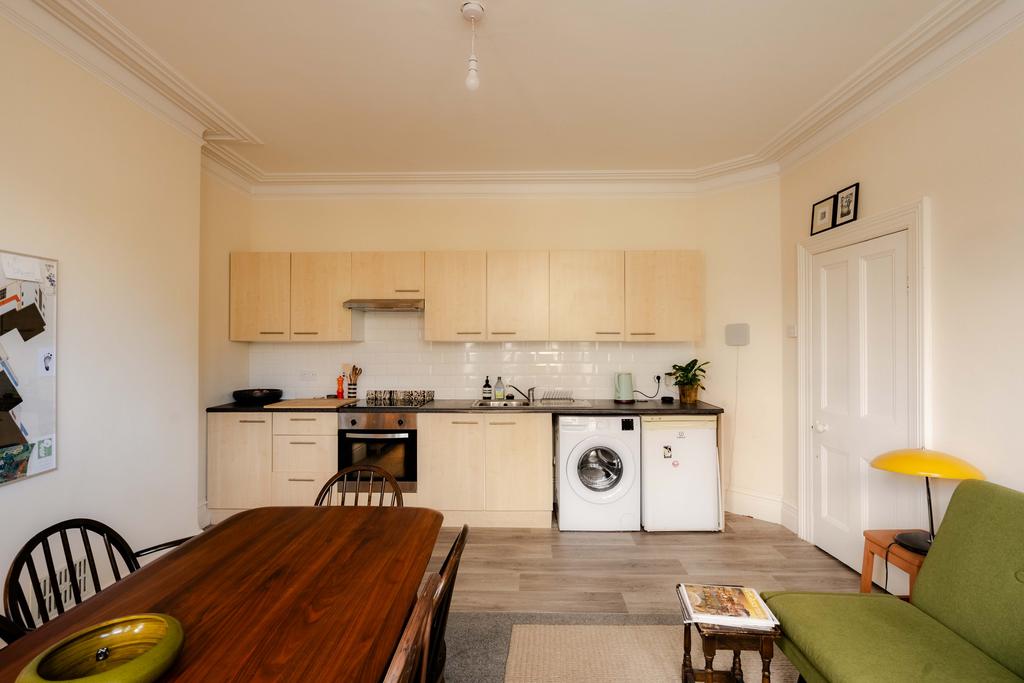Apartment in Bristol - More